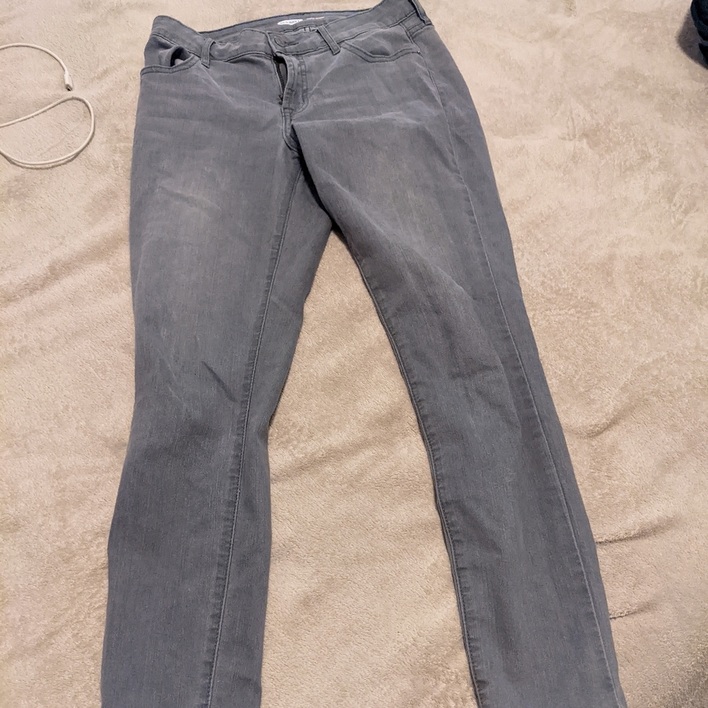 Gray skinny jeans